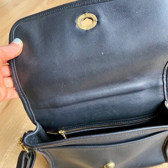 Vintage Coach  leather purse - Picture 3 of 5